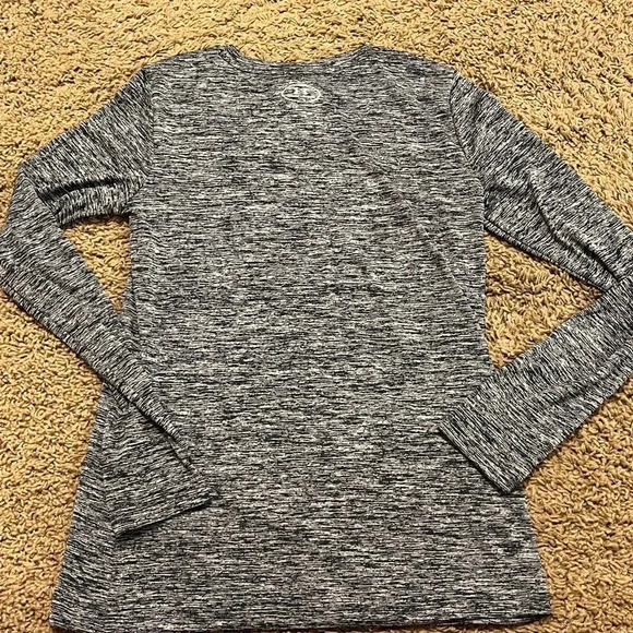 Under Armour Long Sleeve Shirt - Picture 2 of 5